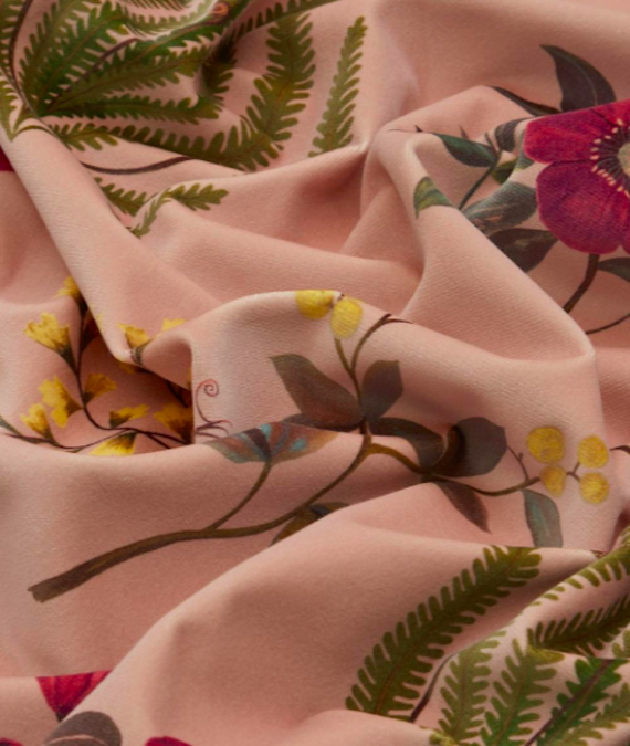 Botanical Flora Wellington Velvet in Lacquer